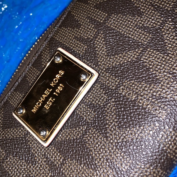 brown michael kors wallet - Picture 4 of 5